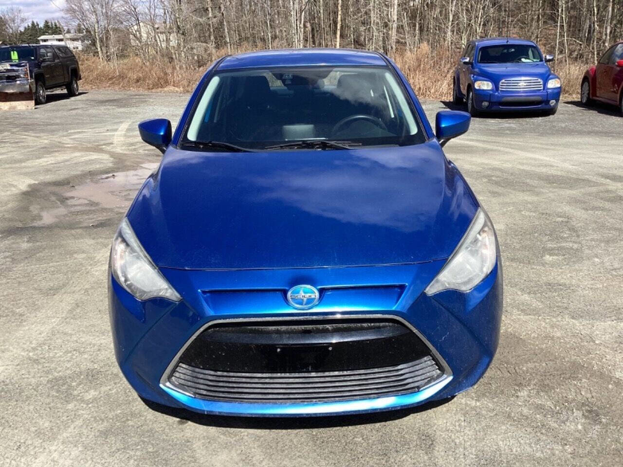 Used 2016 Scion iA image 9