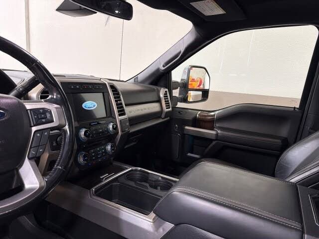 Used 2017 Ford F250 Platinum w/ Platinum Ultimate Package AWD/4WD image 14