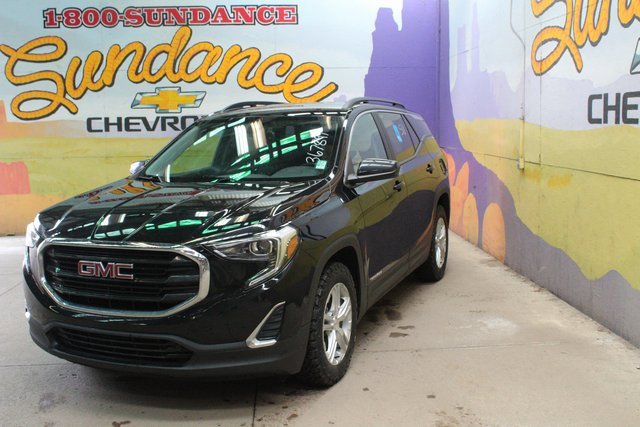 Used 2021 GMC Terrain SLE image 2