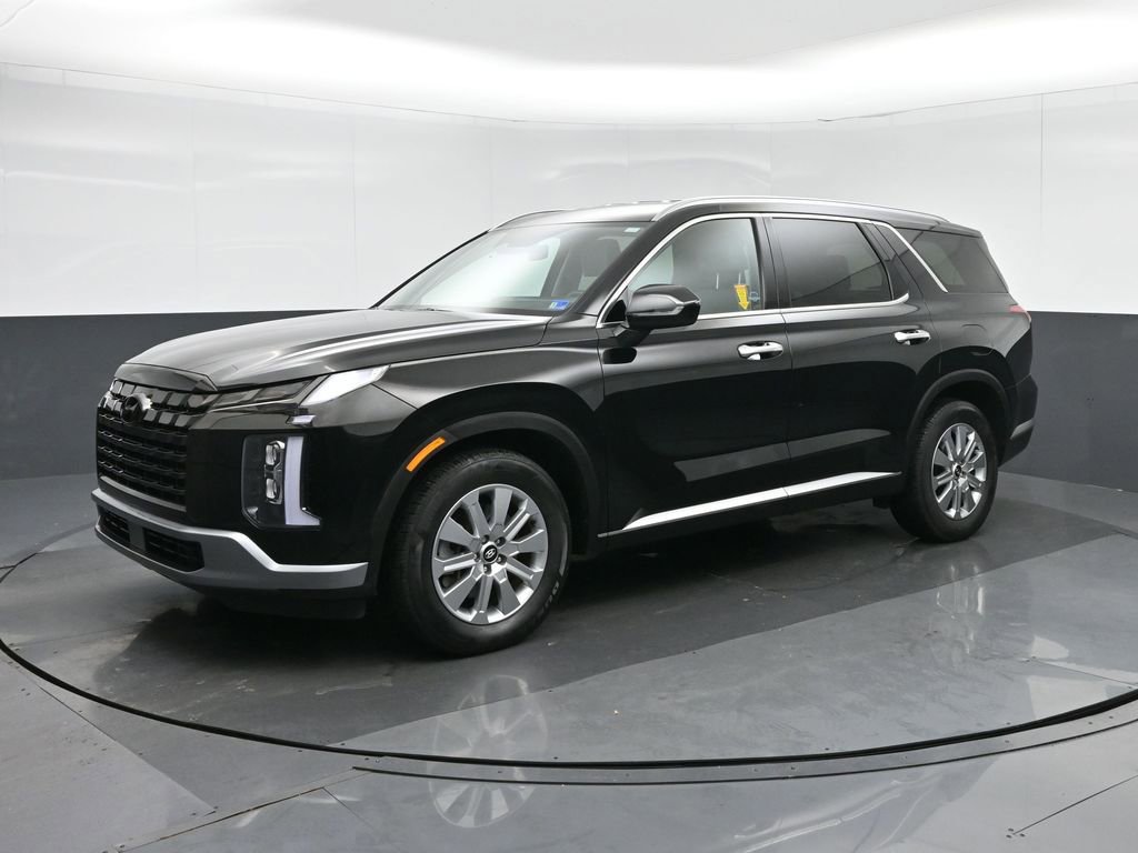 Used 2024 Hyundai Palisade SEL FWD image 3