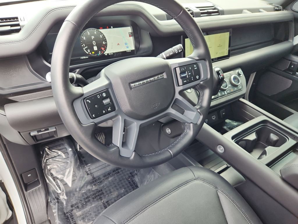 Used 2024 Land Rover Defender 110 X-Dynamic SE image 14