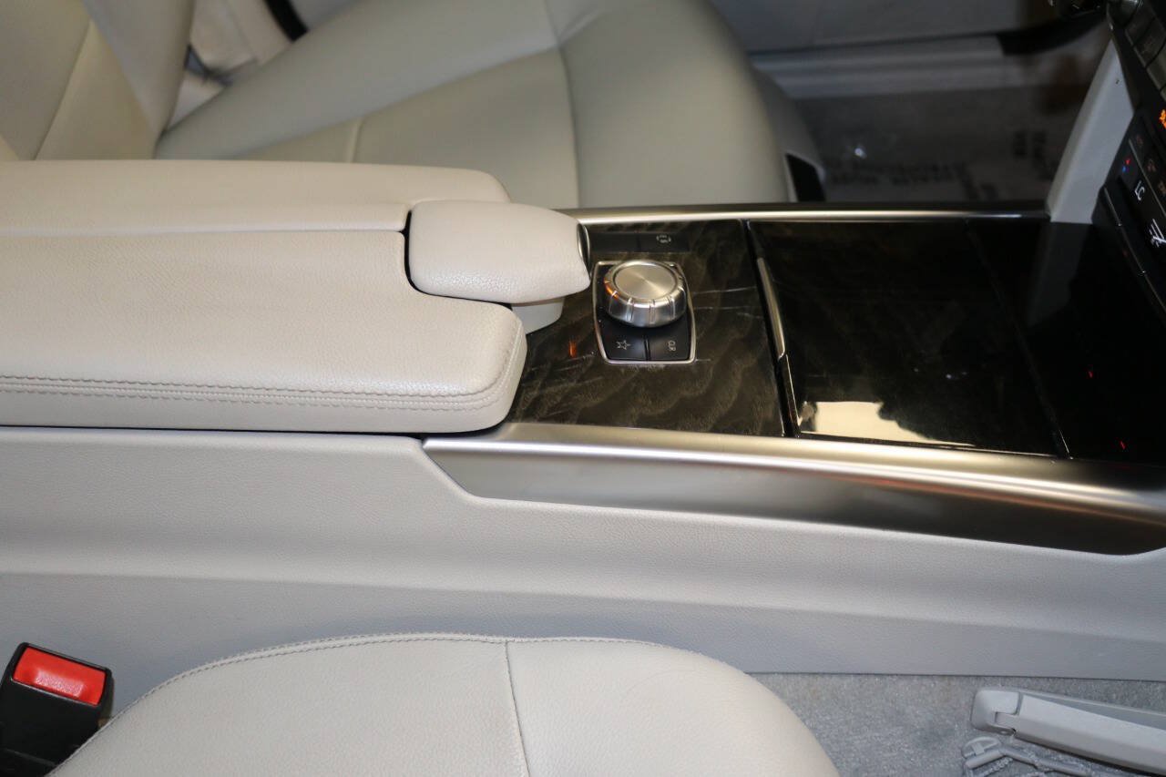 Used 2015 Mercedes-Benz E 350 Sedan image 46