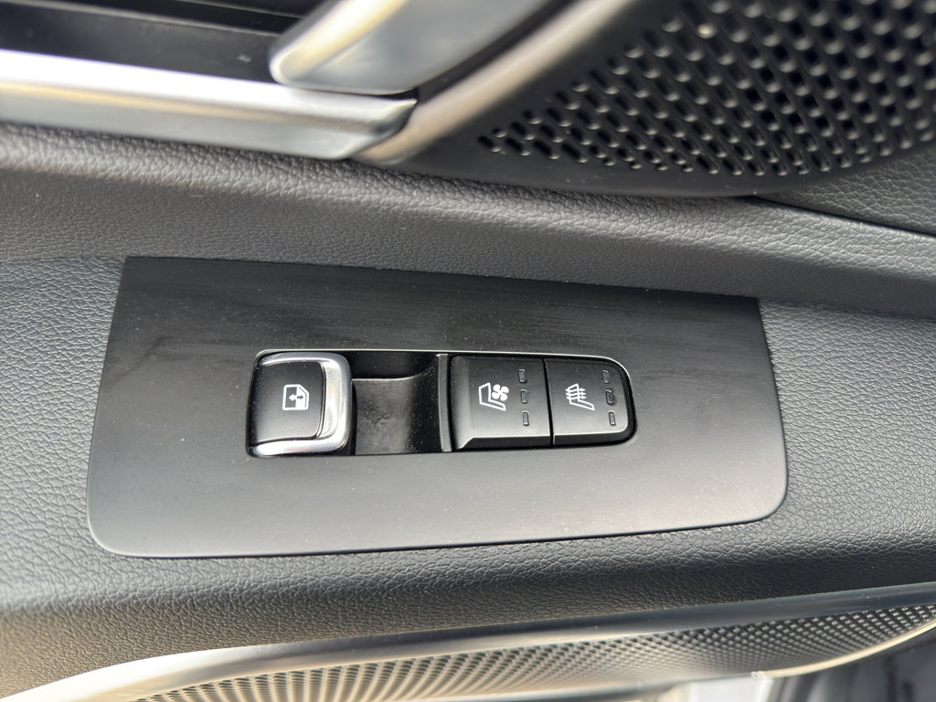 Used 2024 Kia Telluride SX Prestige X-Pro AWD/4WD image 16