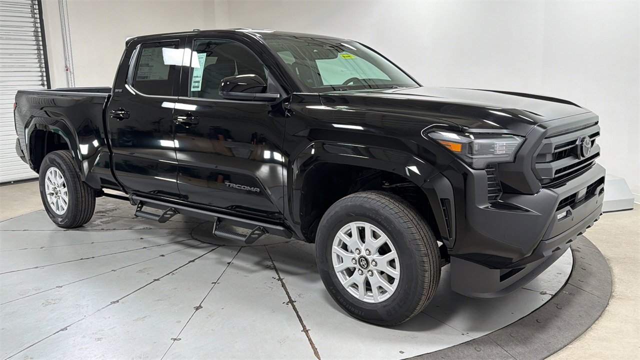 New 2026 Toyota Tacoma SR5 image 3