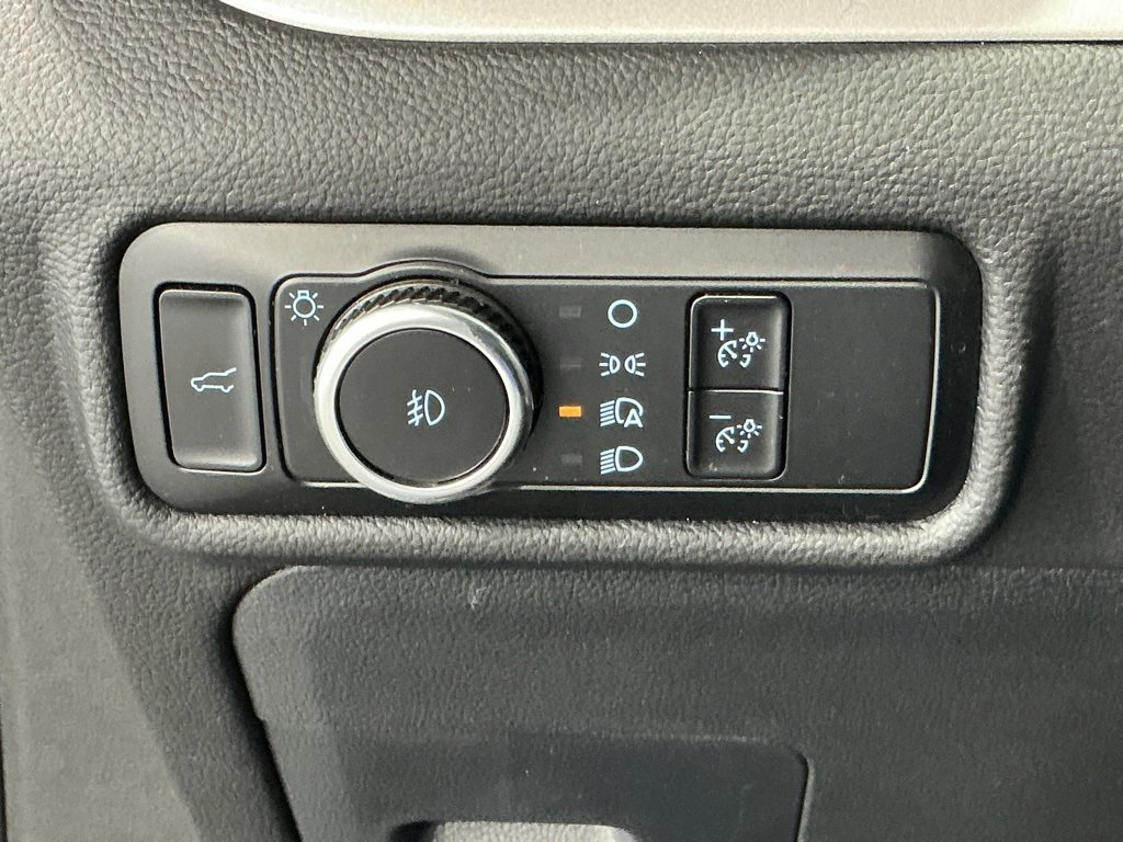Used 2023 Ford Explorer XLT w/ Equipment Group 202A image 22