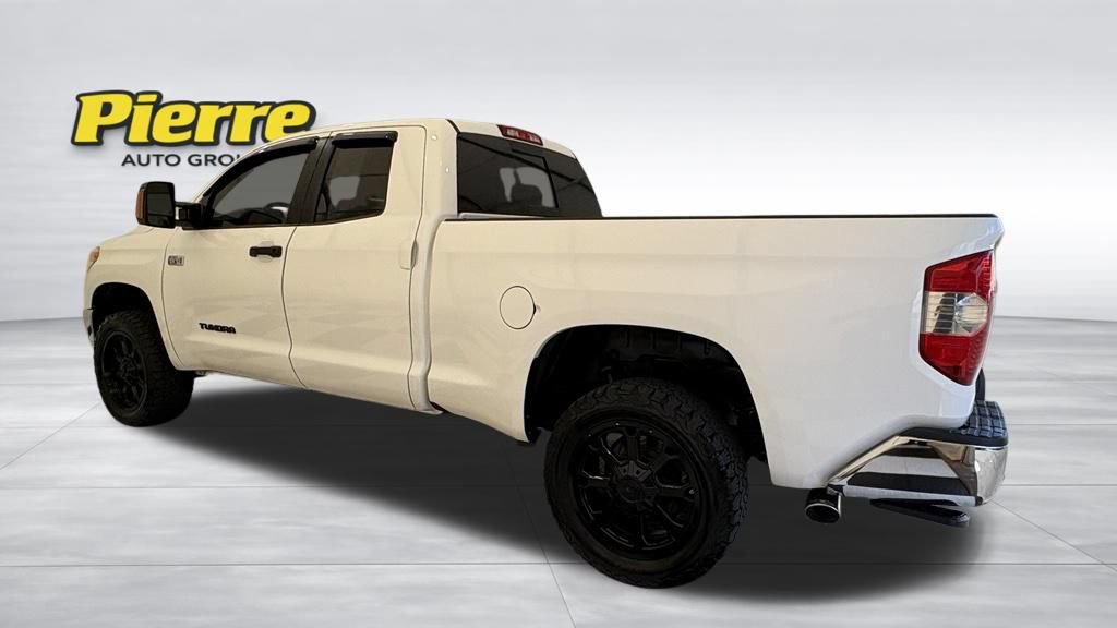 Used 2016 Toyota Tundra SR5 w/ SR5 Upgrade Package AWD/4WD image 2