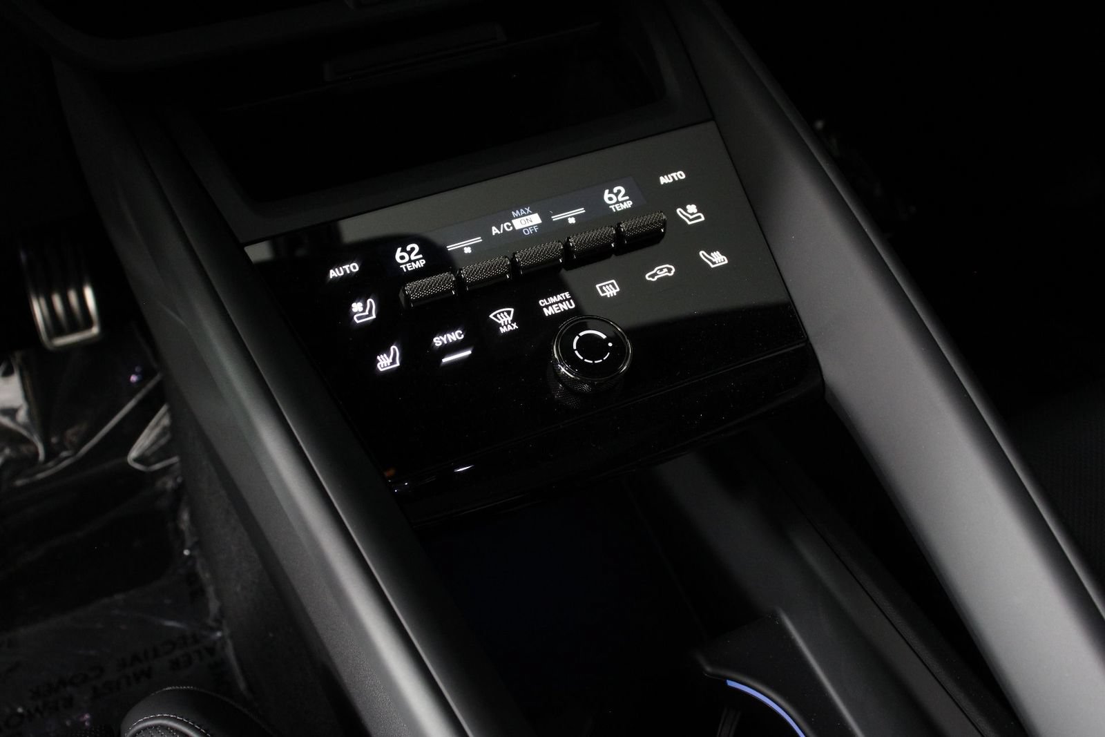 New 2025 Porsche Macan Turbo Electric AWD/4WD image 14