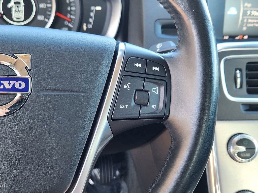 Used 2018 Volvo S60 T5 Dynamic w/ Protection Package image 9