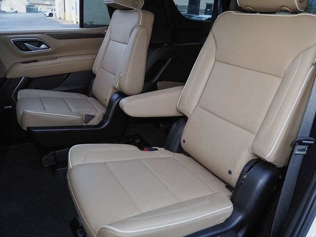 Used 2024 Chevrolet Tahoe Premier w/ Premium Package image 23