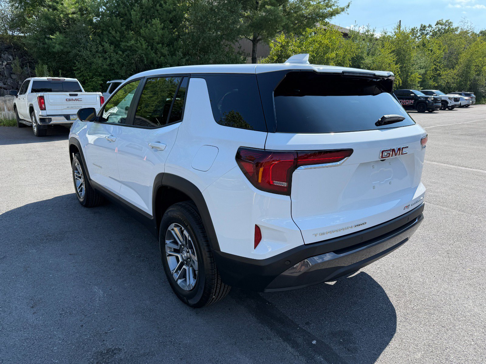 New 2027 GMC Terrain Elevation AWD/4WD image 3
