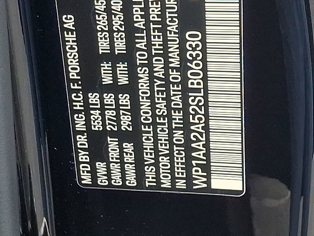 Certified 2025 Porsche Macan image 32