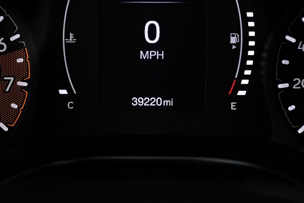 Used 2022 Jeep Compass Latitude image 3