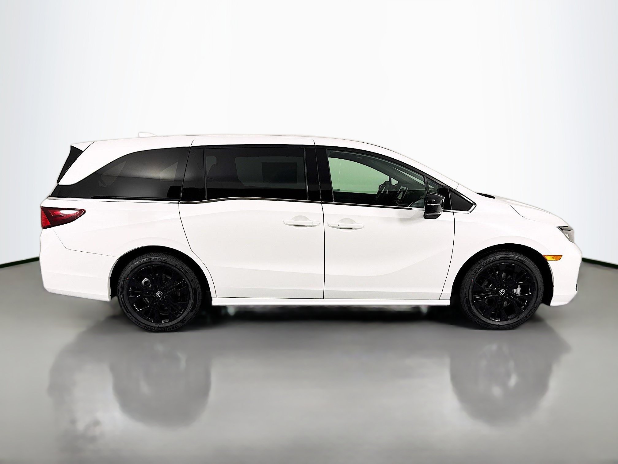 New 2026 Honda Odyssey Sport-L image 4