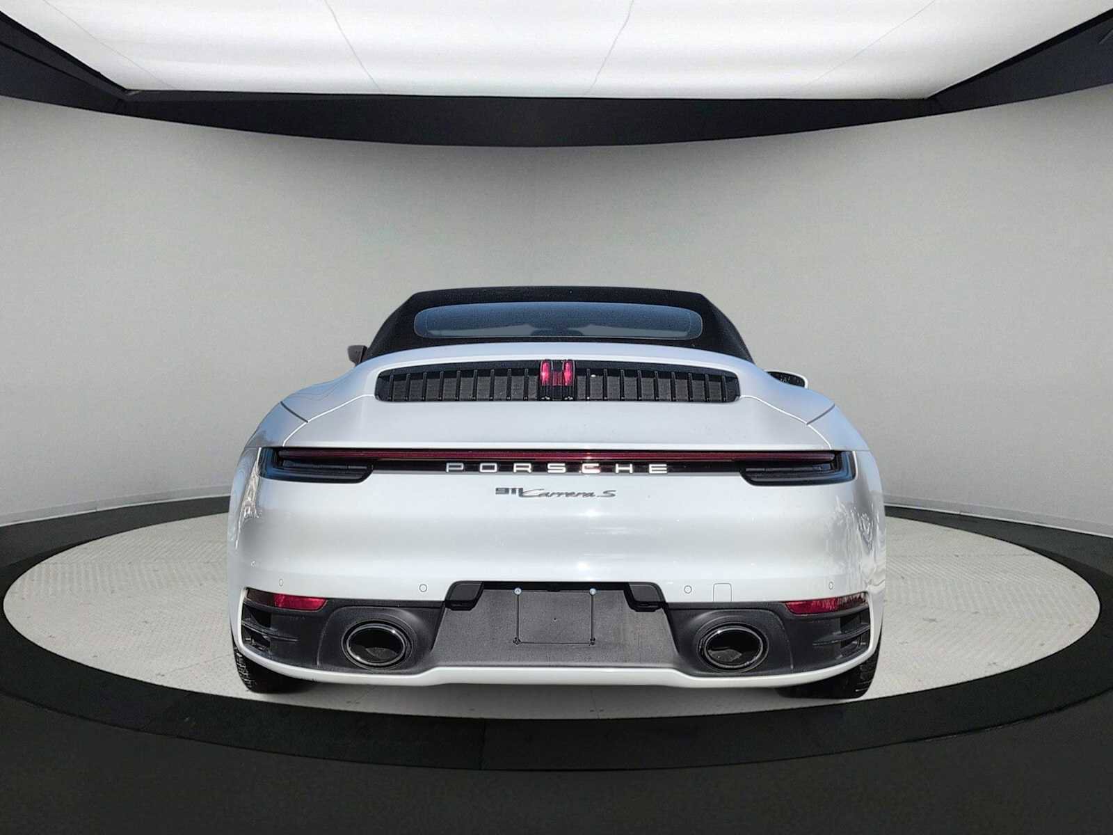 Used 2020 Porsche 911 Carrera S image 7