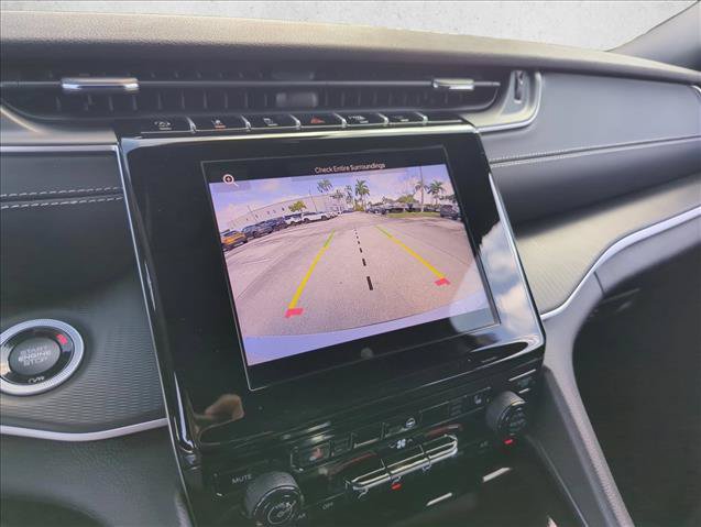 New 2025 Jeep Grand Cherokee L Altitude RWD image 14