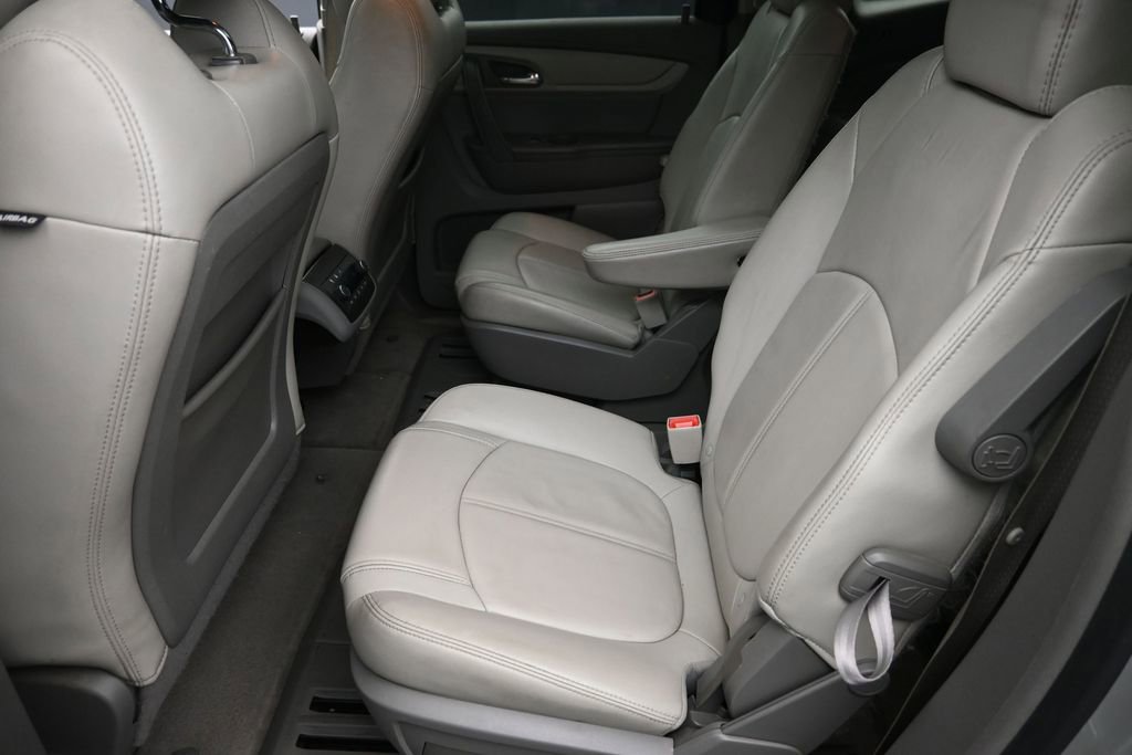 Used 2017 Chevrolet Traverse LT AWD/4WD image 12