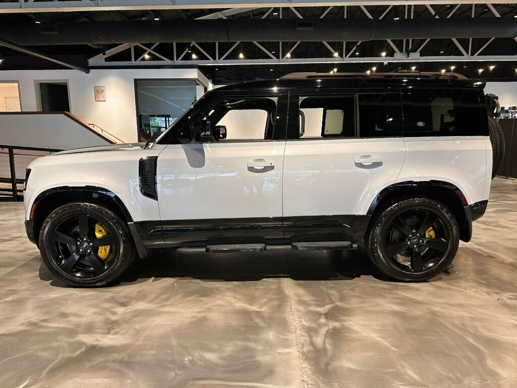 Used 2022 Land Rover Defender 110 X-Dynamic HSE AWD/4WD image 3