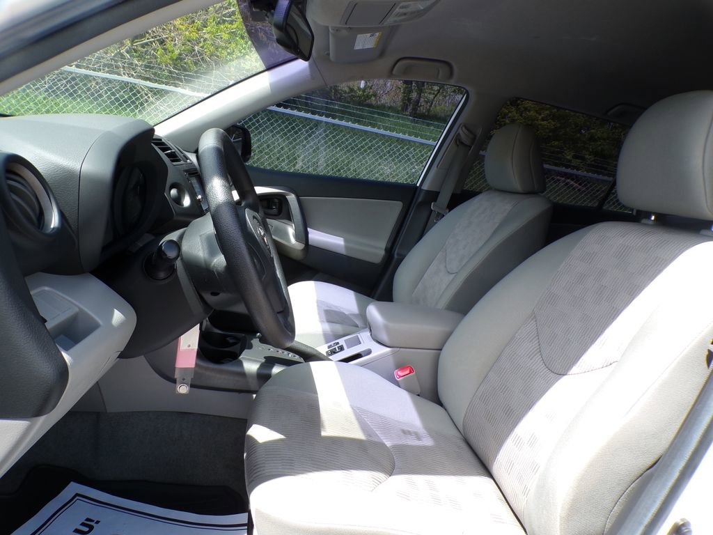 Used 2011 Toyota RAV4 2WD w/ Base L4 Extra Value Pkg image 13