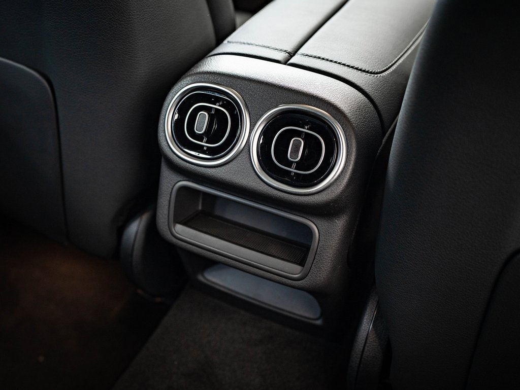 New 2026 Mercedes-Benz GLC 300 4MATIC image 38