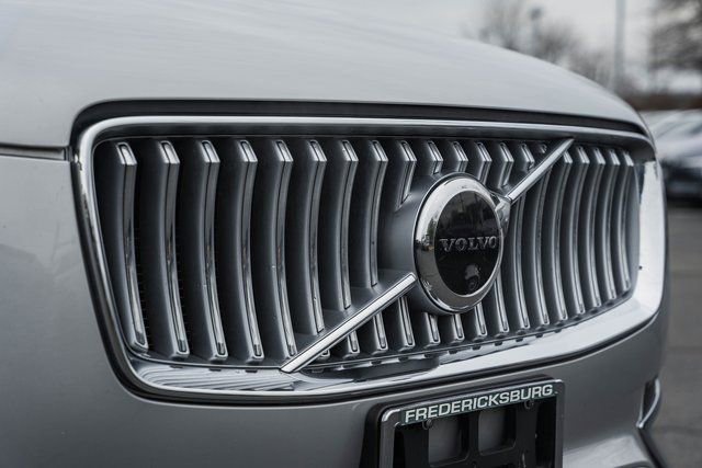 Certified 2023 Volvo XC90 B6 Ultimate w/ Protection Package Premier image 12