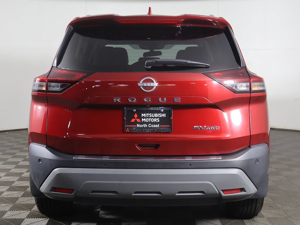 Used 2023 Nissan Rogue SV w/ SV Premium Package AWD/4WD image 11