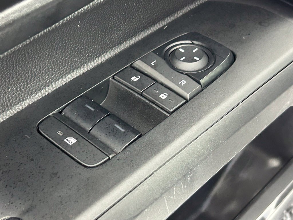 Used 2025 Toyota Tacoma SR RWD image 27