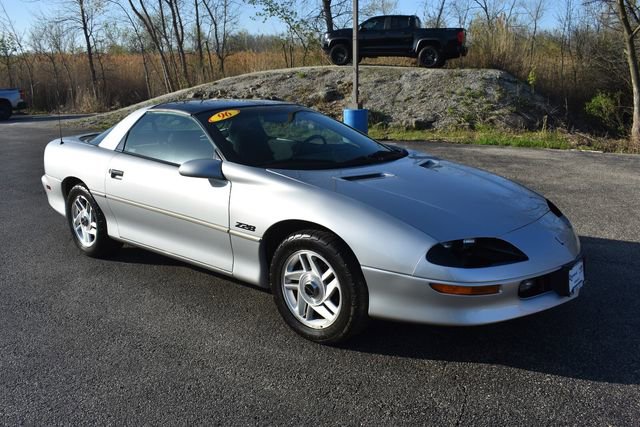 Used 1996 Chevrolet Camaro Z28 RWD image 10