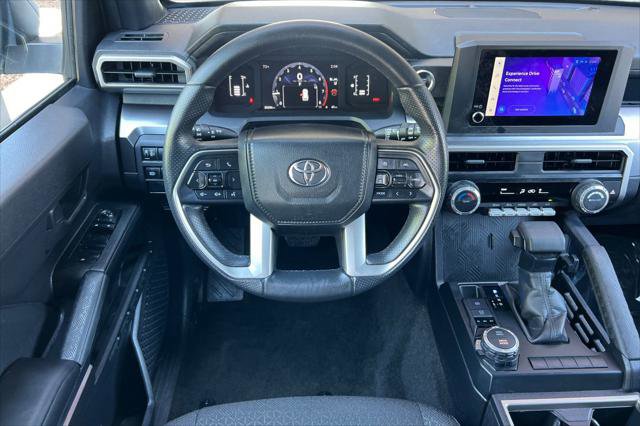 Certified 2025 Toyota 4Runner SR5 AWD/4WD image 15