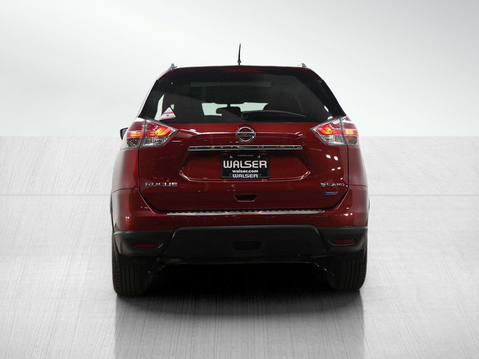 Used 2014 Nissan Rogue SL w/ SL Premium Package image 4