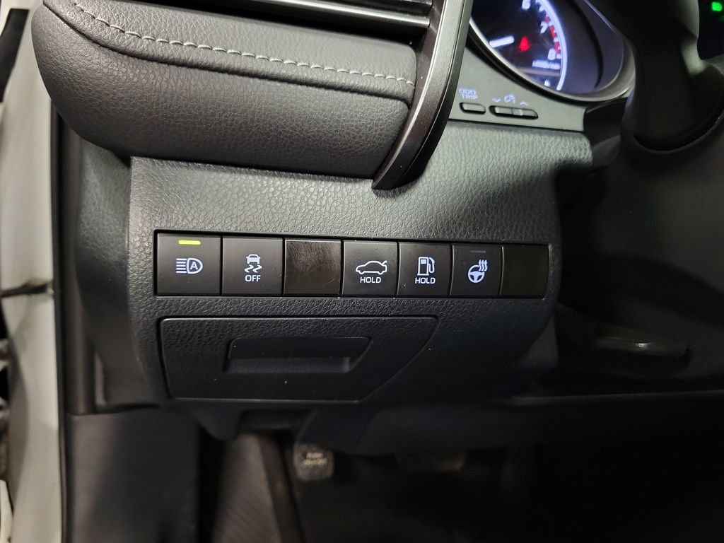 Used 2024 Toyota Camry SE FWD image 23