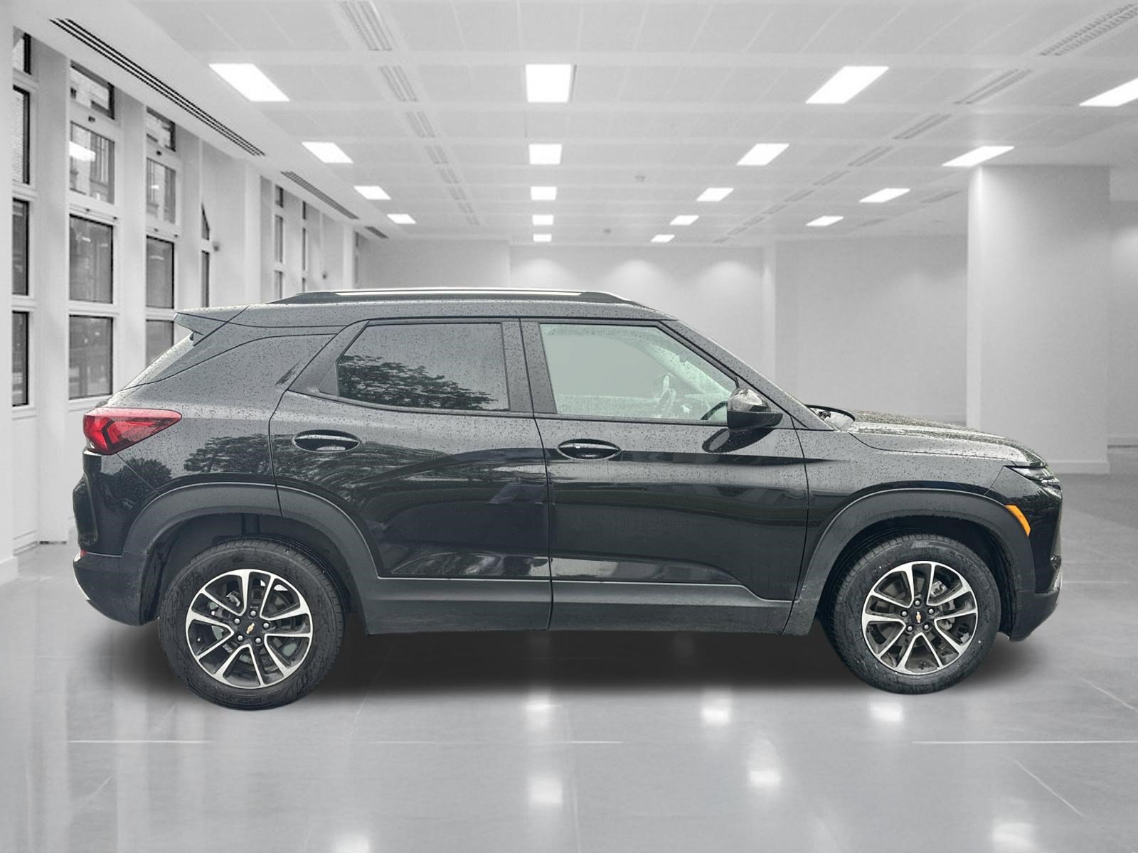 Certified 2025 Chevrolet TrailBlazer LT FWD image 4