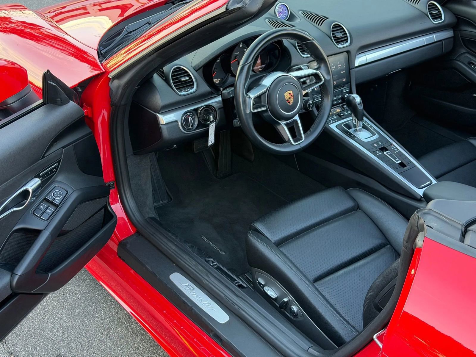 Used 2017 Porsche 718 Boxster Roadster 2D w/ Sport Chrono Package image 2