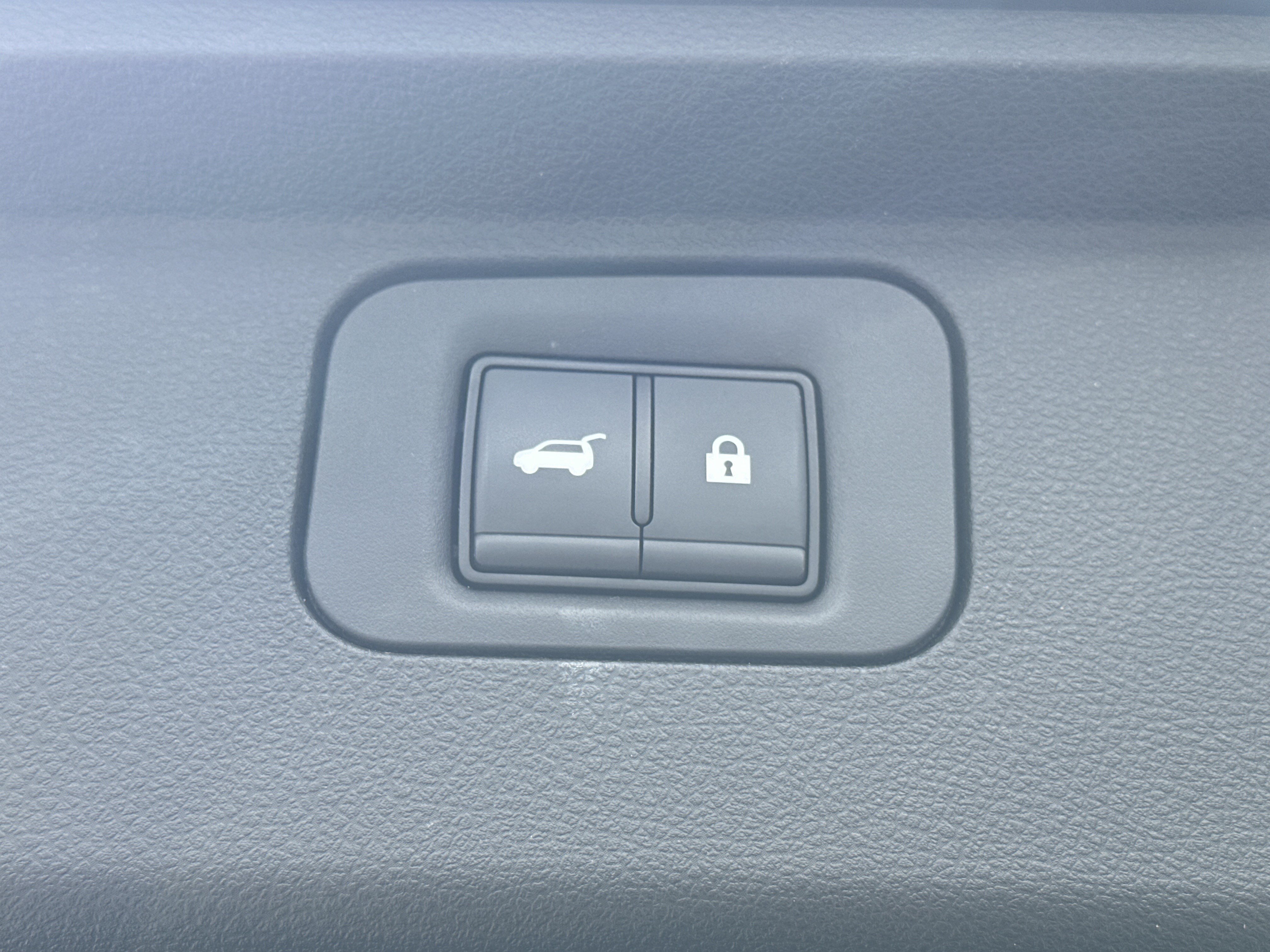 Used 2025 INFINITI QX80 Sensory AWD/4WD image 15