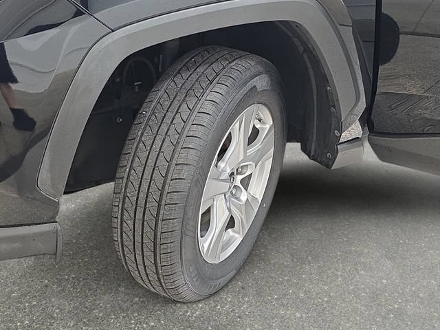 Used 2019 Toyota RAV4 XLE w/ Convenience Package AWD/4WD image 32