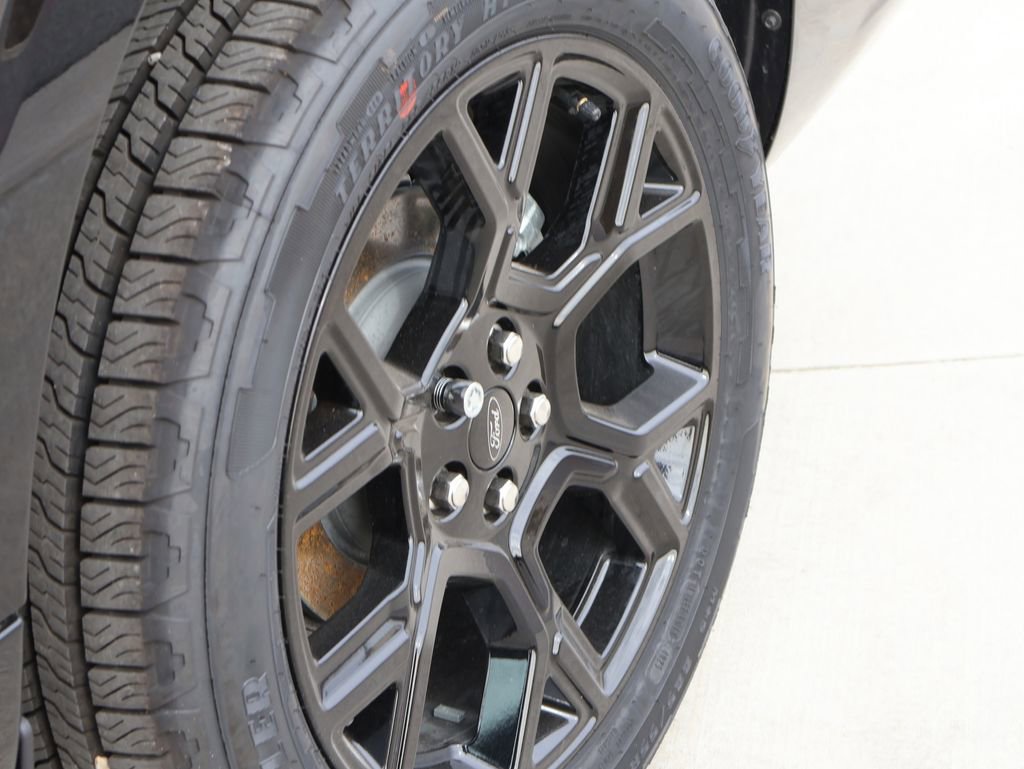 New 2026 Ford Maverick Lobo image 39