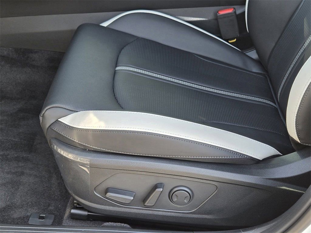 New 2026 Kia K5 GT-Line image 17