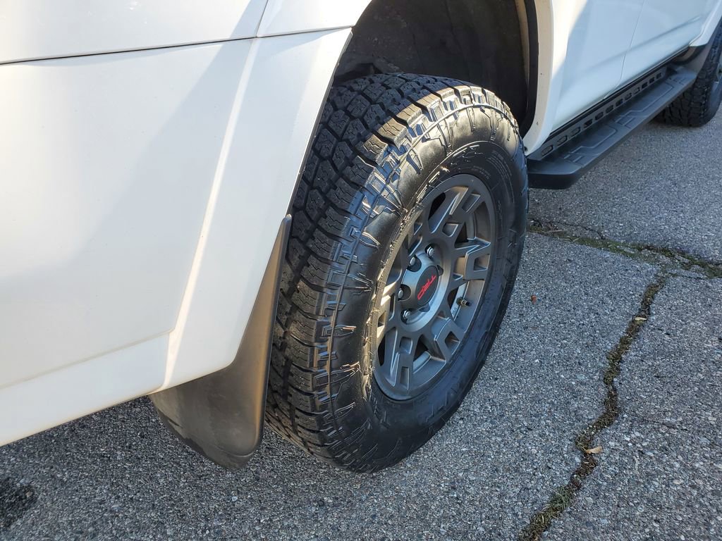 Used 2020 Toyota 4Runner TRD Off-Road Premium image 14