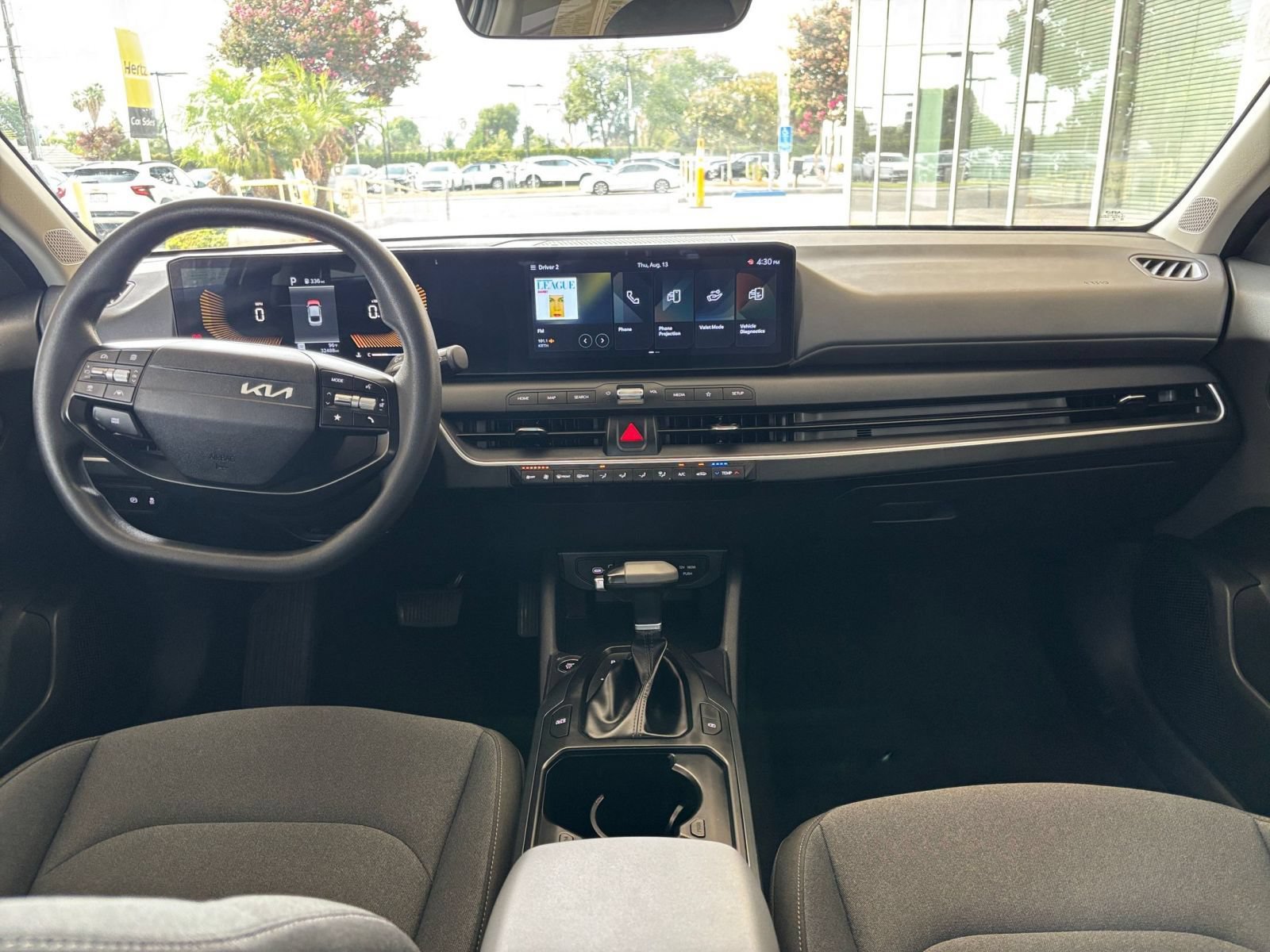 Used 2025 Kia K4 FWD image 32