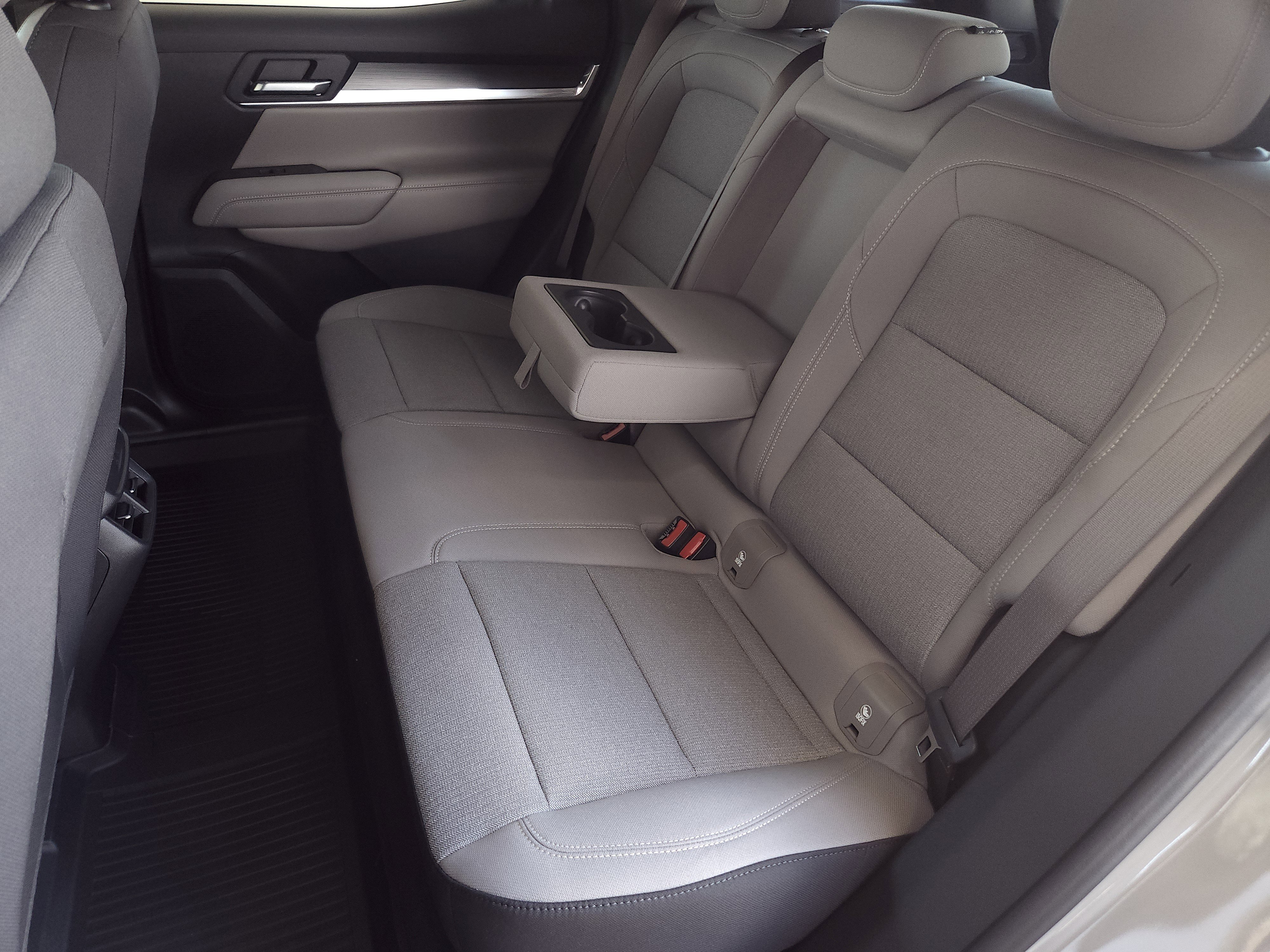 New 2026 GMC Terrain Elevation image 29