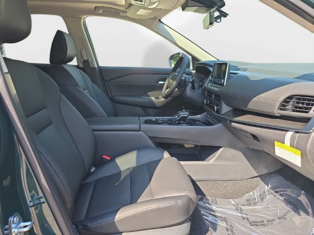 New 2026 Nissan Rogue Dark Armor FWD image 39