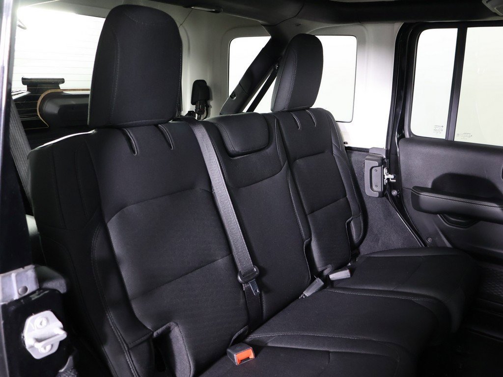 Used 2020 Jeep Wrangler Unlimited Sahara w/ Uconnect 4C Nav & Sound Group image 25