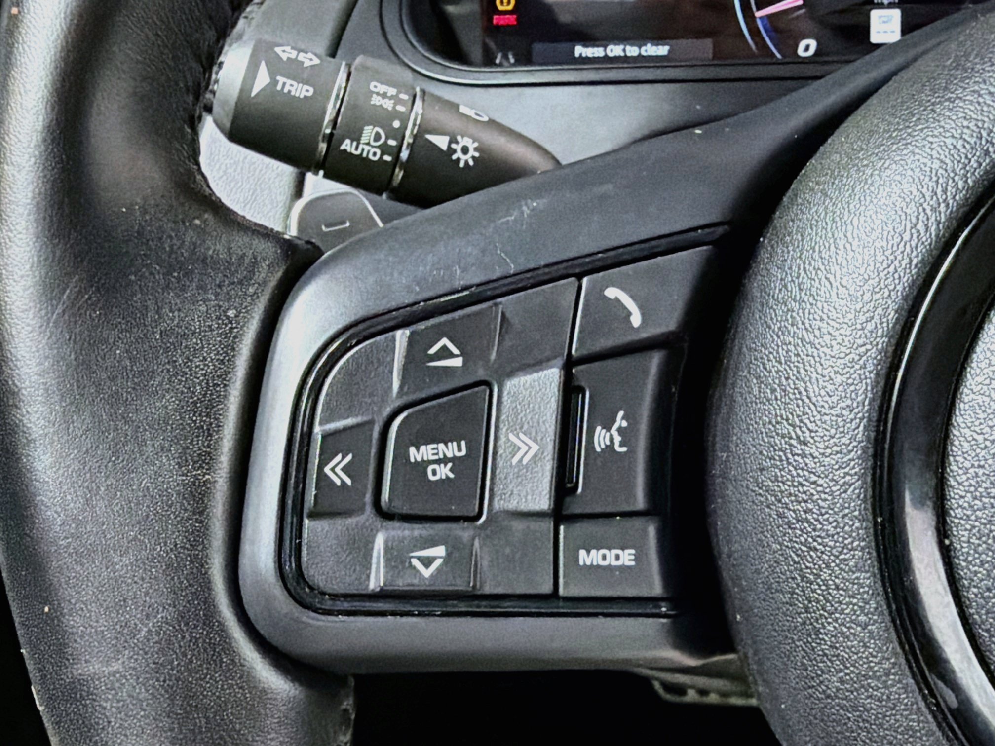 Used 2023 Jaguar F-TYPE R-Dynamic AWD/4WD image 34