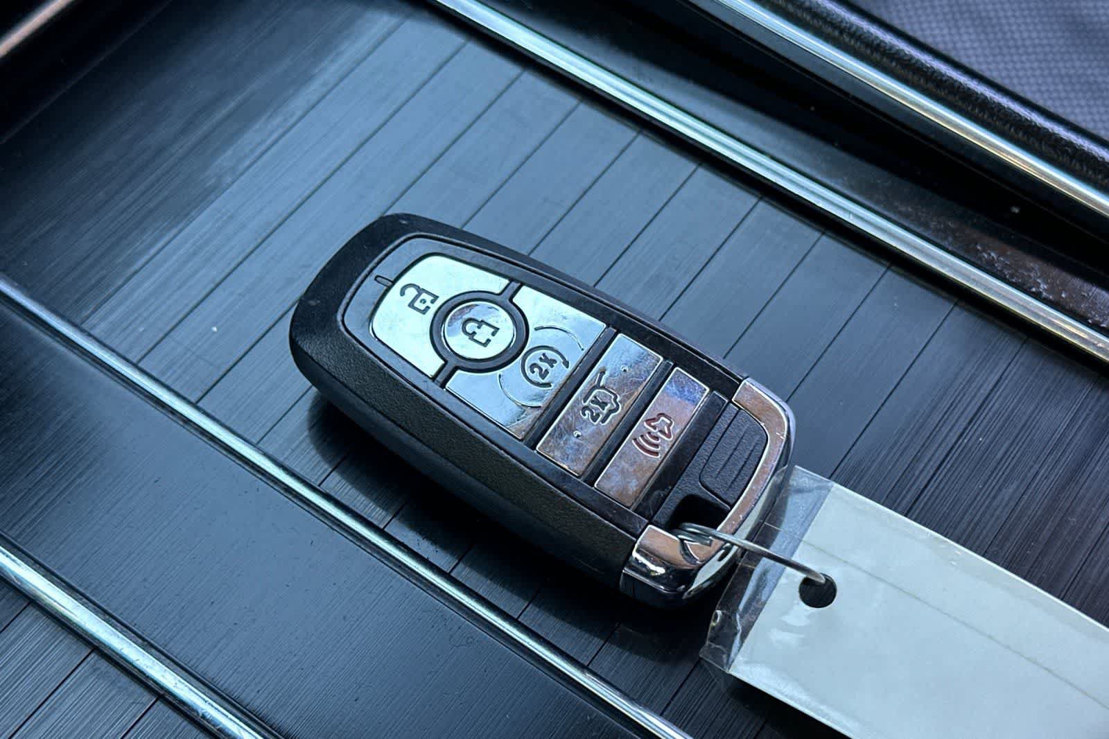 Used 2022 Lincoln Aviator Grand Touring w/ Class IV Trailer Tow Package AWD/4WD image 27