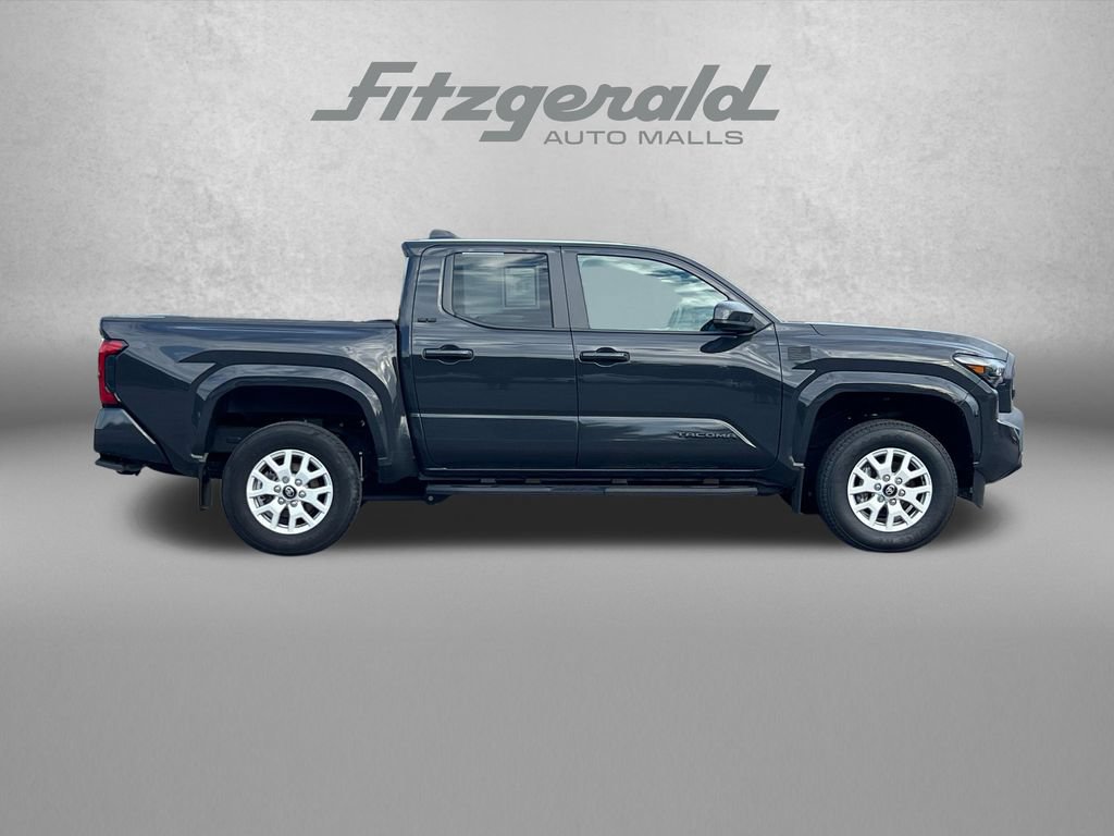 Used 2024 Toyota Tacoma SR5 AWD/4WD image 3