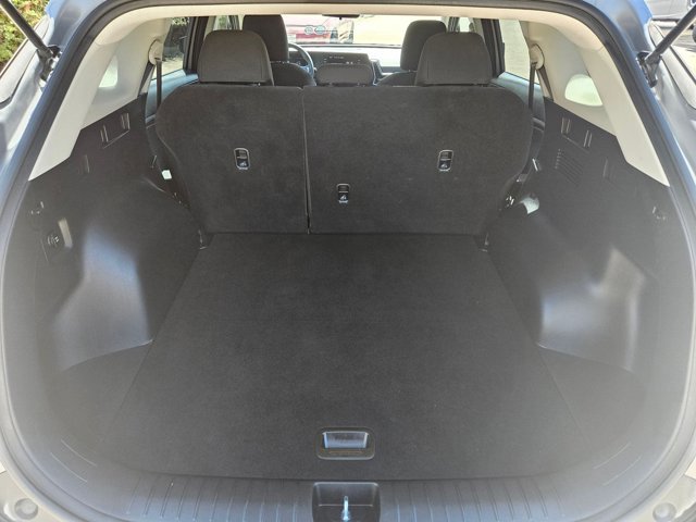 Used 2025 Kia Sportage LX image 6