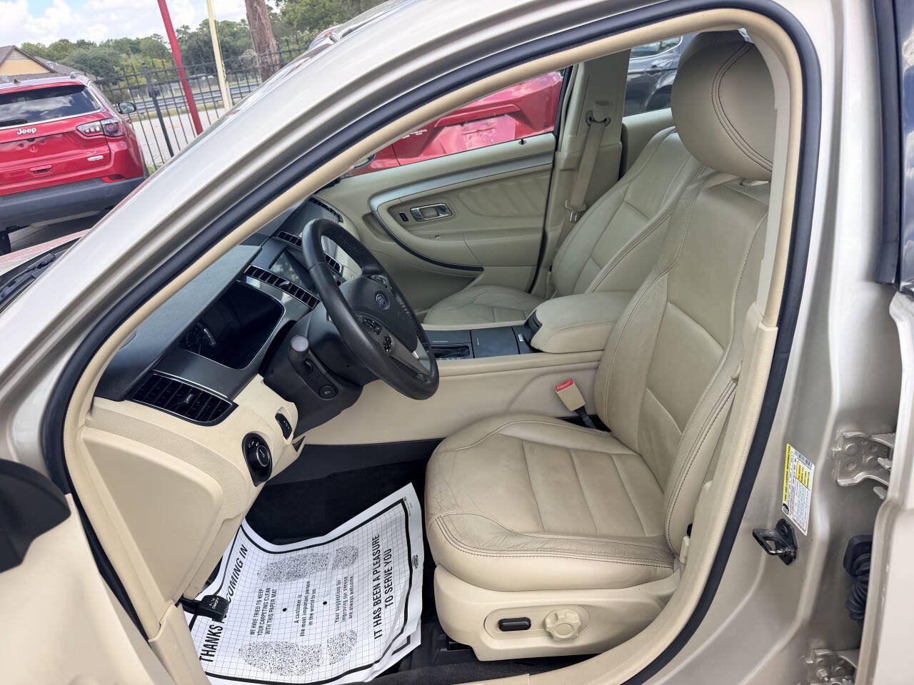 Used 2017 Ford Taurus SEL w/ Equipment Group 201A FWD image 9