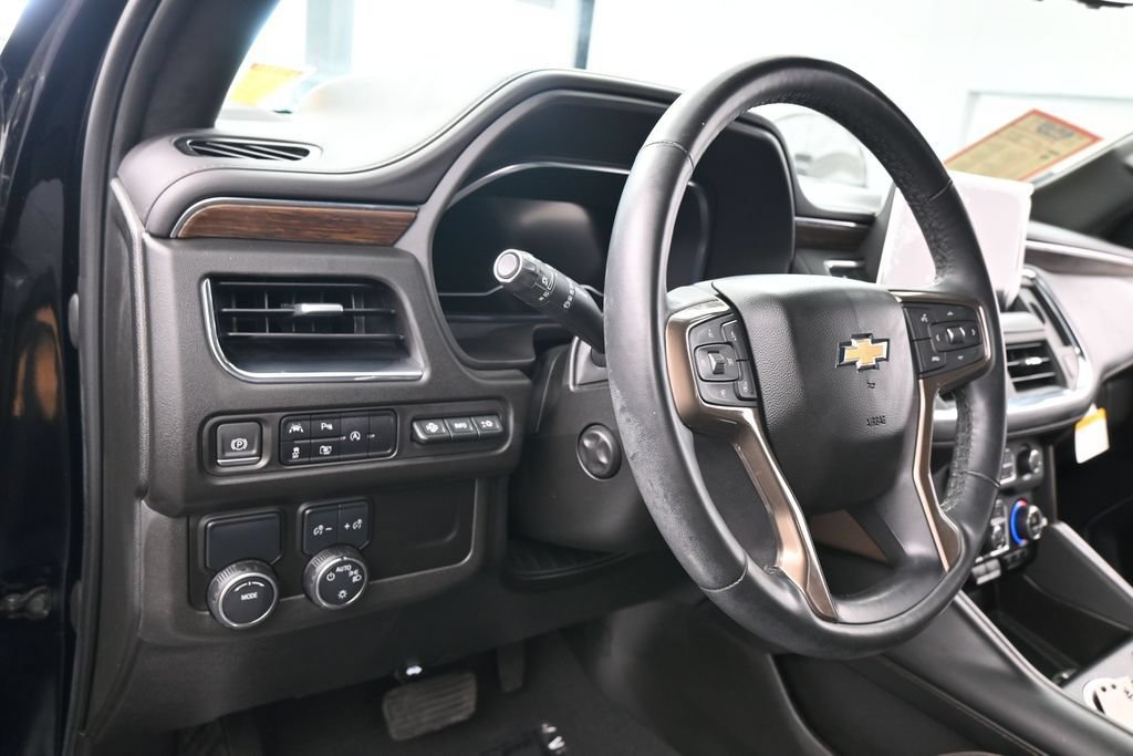 Used 2023 Chevrolet Tahoe High Country RWD image 15