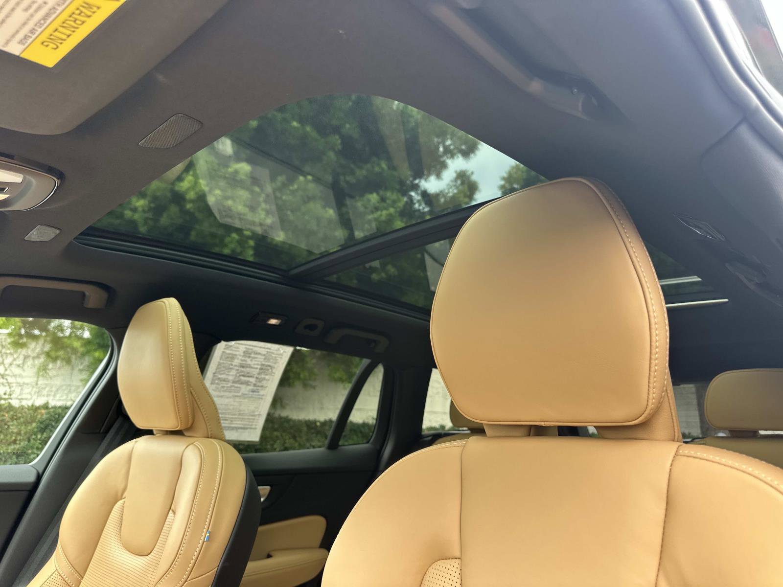 Used 2026 Volvo V60 B5 Cross Country Ultra w/ Climate Package AWD/4WD image 35