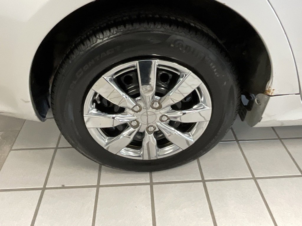 Used 2010 Toyota Corolla LE image 6