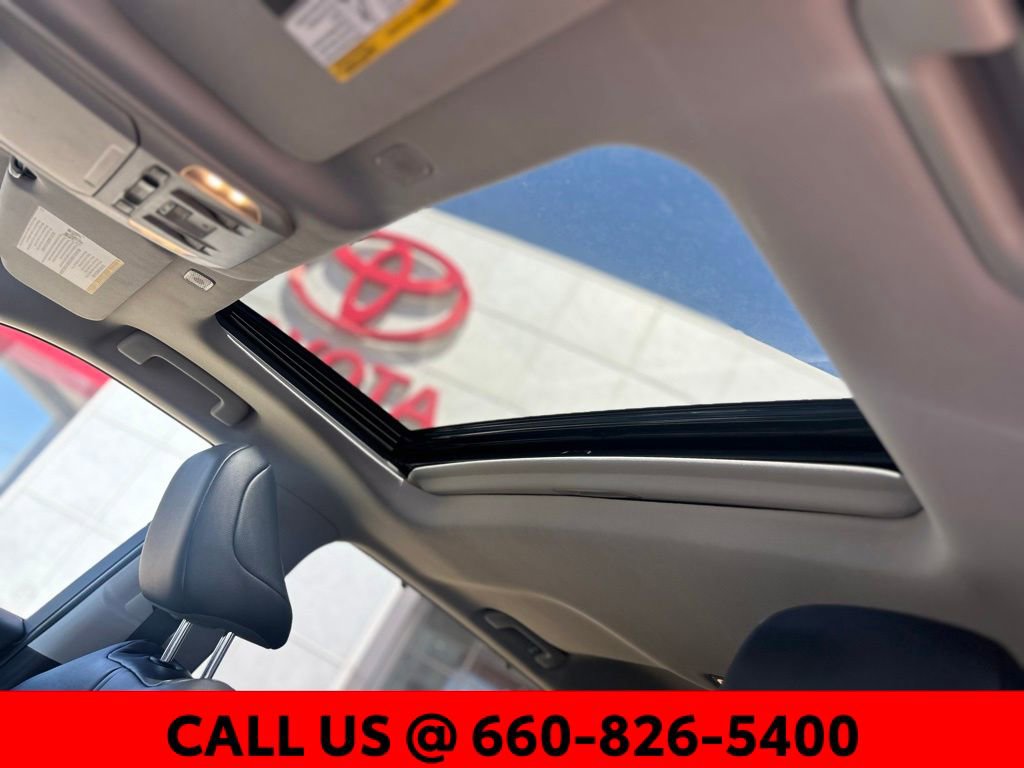 Certified 2024 Toyota Highlander XLE AWD/4WD image 15
